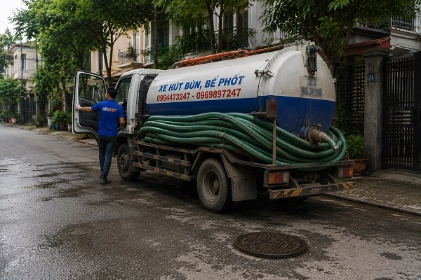 Alo247 Dịch vụ hút bể phốt, hầm cầu trọn gói giá rẻ tại Hà Nội