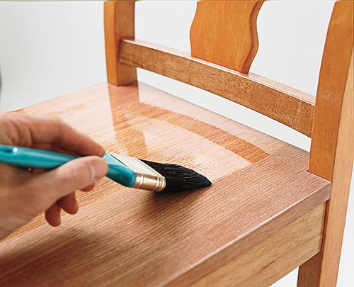 sơn lại bàn ghế gỗ