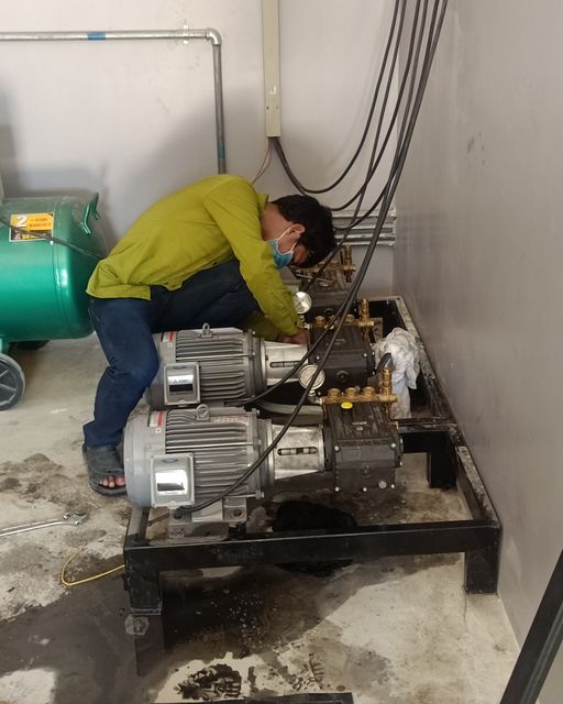 thợ sửa chữa máy bơm nước tây hồ