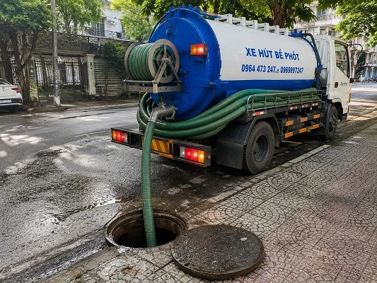 Xe bồn hút bể phốt chân không của alo247 tại Đan Phượng