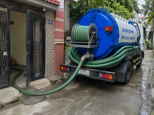 Xe bồn hút bể phốt chân không của alo247 tại Mê Linh