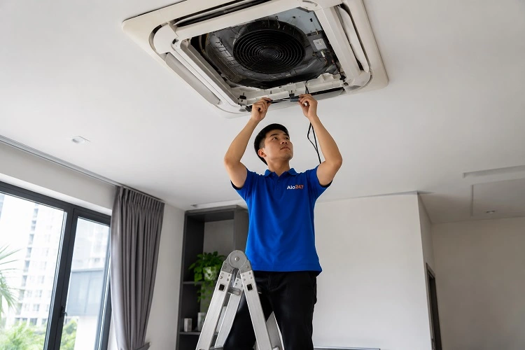 Thợ alo247 sửa điều hoà âm trần tại Cầu Giấy