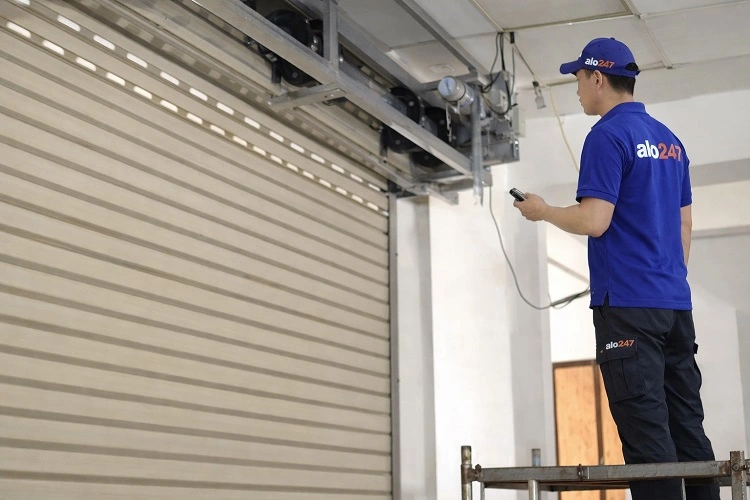 Thợ sửa chữa motor cửa cuốn tại Hai Bà Trưng