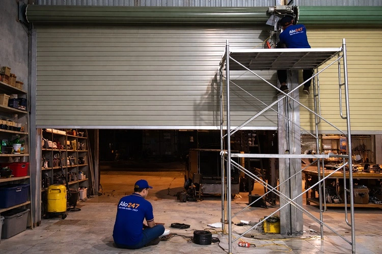 Thợ sửa cửa cuốn tại Đông Anh