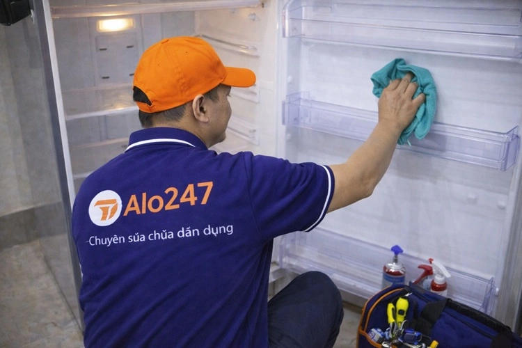 thợ alo247 vệ sinh tủ lạnh
