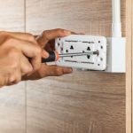 hướng dẫn cách tự sửa ổ cắm điện
