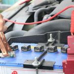 tại sao xe ô tô của bạn hay bị hết bình