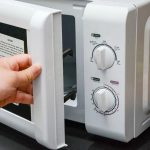 Cửa lò nướng bị hở là do đâu