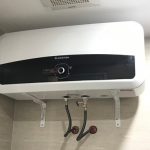 Nên làm gì khi bình nóng lạnh bị rò nước
