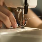 Nguyên nhân máy may hay bị tuột chỉ và cách xử lí