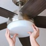 Quạt trần có mùi khét là do đâu