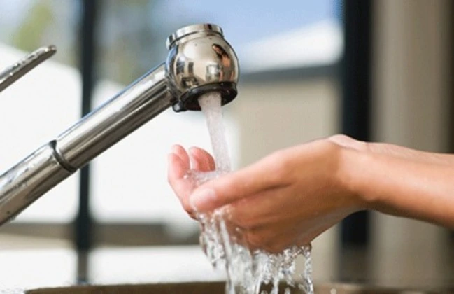 nước sạch sau khi được vệ sinh sục rửa