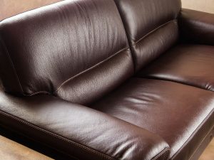 Giải pháp cho da ghế sofa bị nhăn