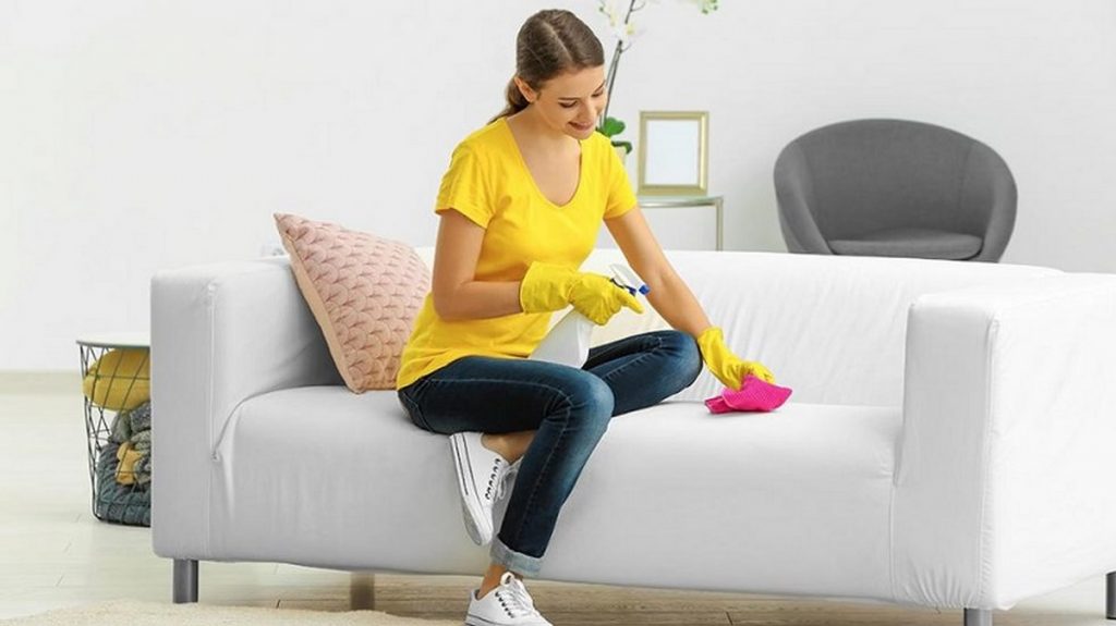 Hướng dẫn bảo quản vệ sinh ghế sofa đúng cách