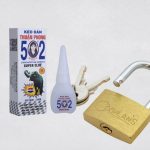 Ổ khóa bị nhỏ keo 502 phải làm sao