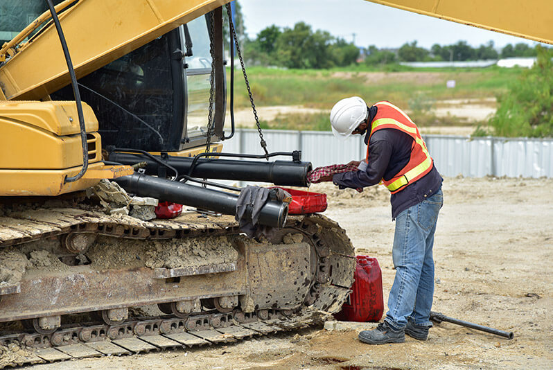 Quy trình bảo dưỡng máy xúc đào Komatsu