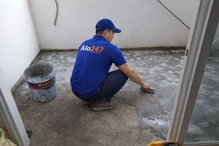 Thợ Alo247 làm phẳng sàn