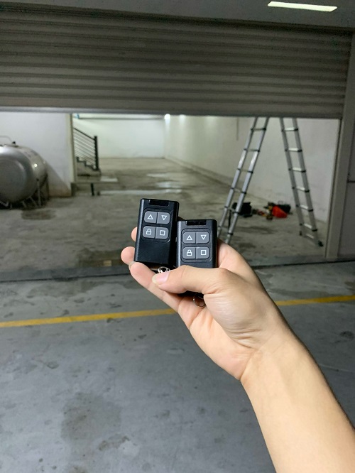 sửa khoá cửa cuốn lấy ngay