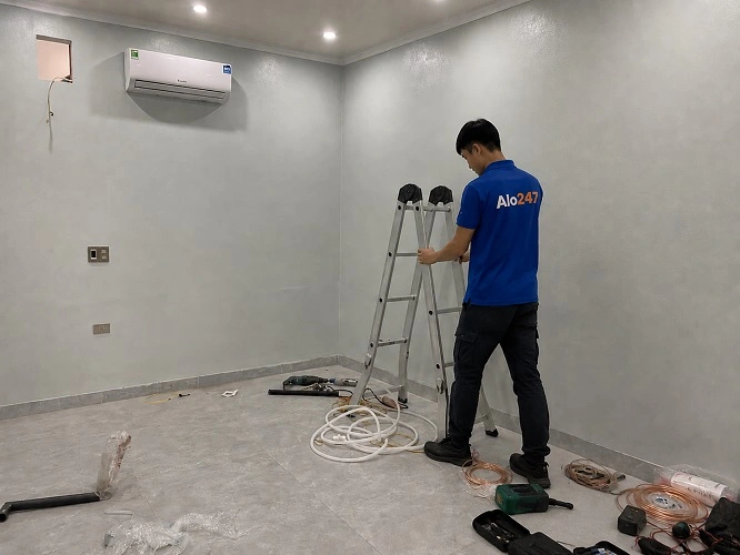 Thợ alo247 lắp đặt điều hoà tại Cầu Giấy