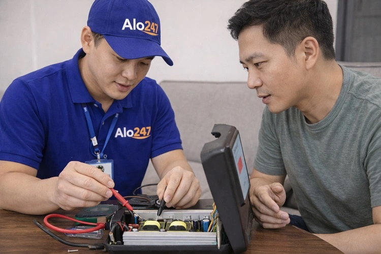 Kỹ thuật viên alo247 sửa chữa biến tần