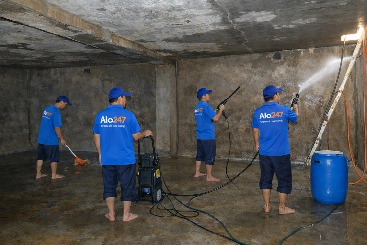 Thợ Alo247 thau rửa bể nước ngầm