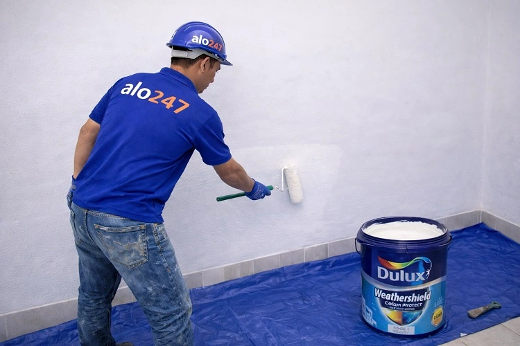 Lăn sơn phủ hoàn thiện Dulux Weathershield