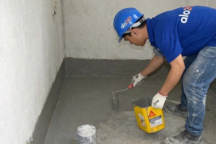 Thợ Alo247 sơn chống thấm cho sàn nhà vệ sinh