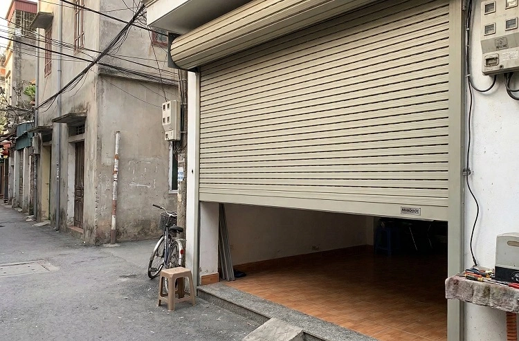 Cửa cuốn bị kẹt nan không điều khiển lên xuống được