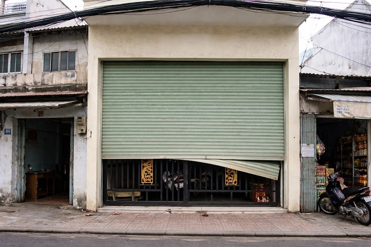 Cửa cuốn bị đứt nan