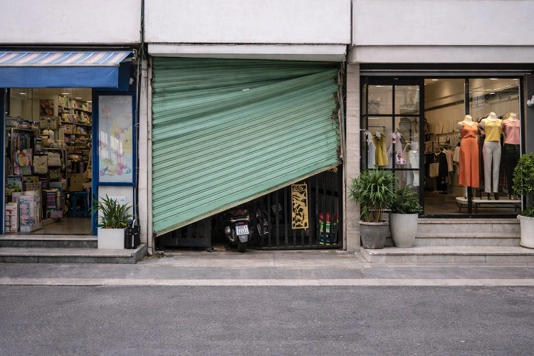 Sửa cửa cuốn bị xô lệch tại Thường tín