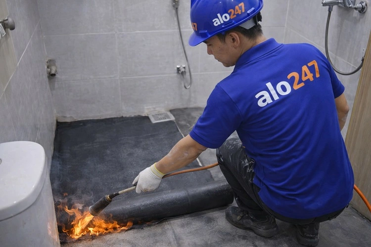 Thi công chống thấm nhà vệ sinh bằng màng khò nhiệt Bitum