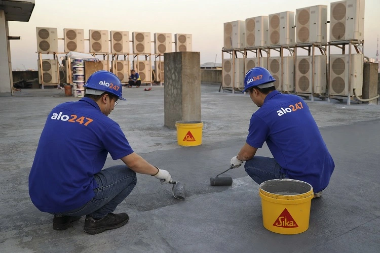 Thi công chống thấm sân mái khách sạn