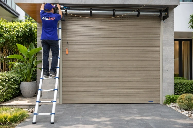 Thợ sửa cửa cuốn tại Đông Ngạc