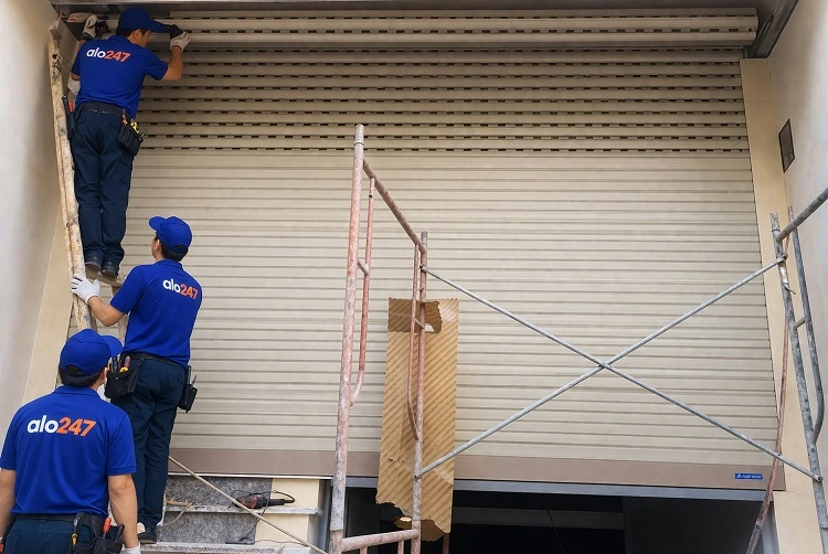 Thợ sửa cửa cuốn tại Mê Linh