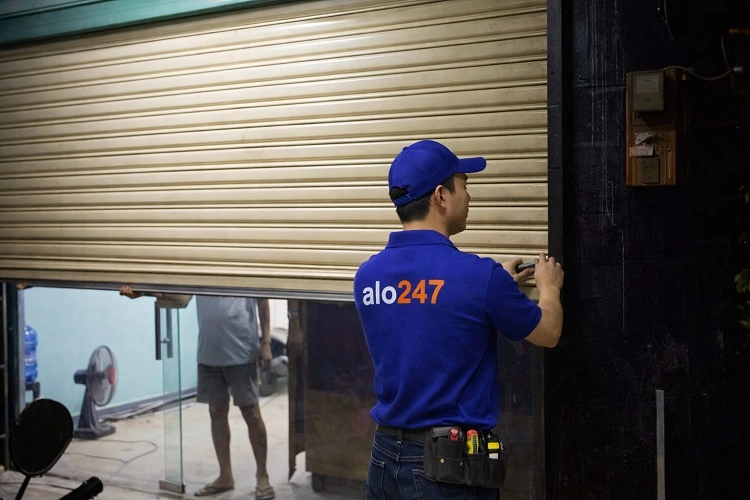 Thợ sửa cửa cuốn tại Phúc Lợi