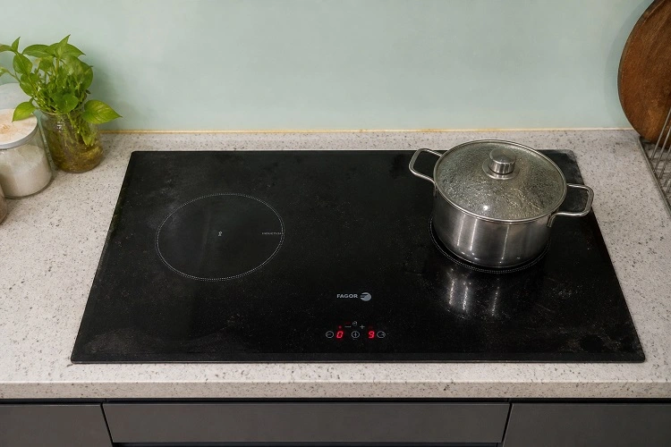 Alo247 sửa bếp từ Fagor