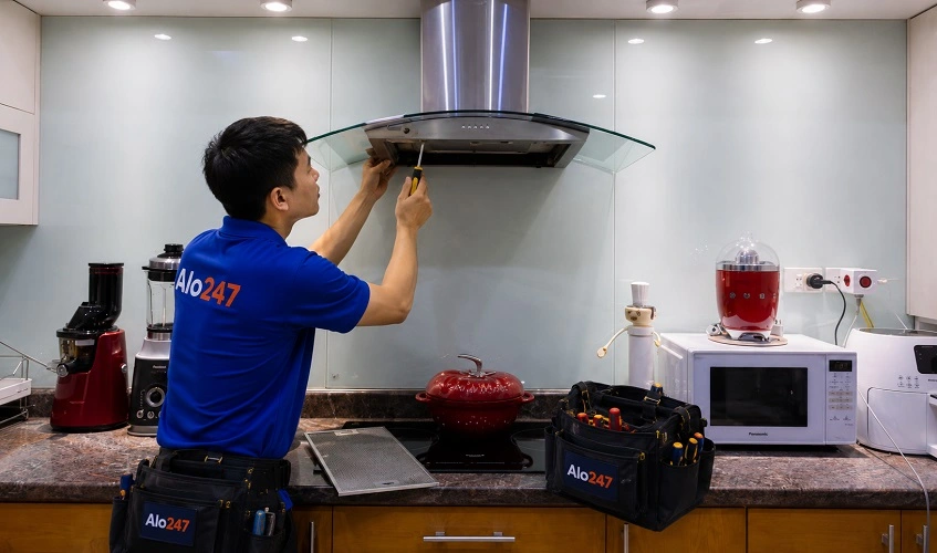 Thợ alo247 sửa máy hút mùi tại Tây Hồ
