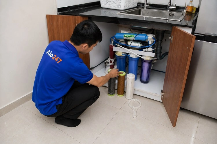 Thợ alo247 thay lõi lọc máy lọc nước tại Yên Nghĩa