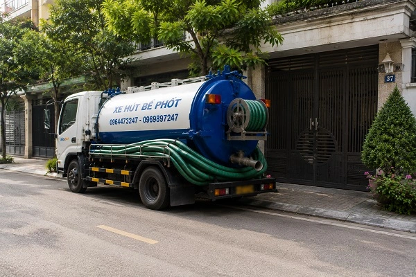 Alo247 Dịch vụ hút bể phốt trọn gói tại Trần Phú