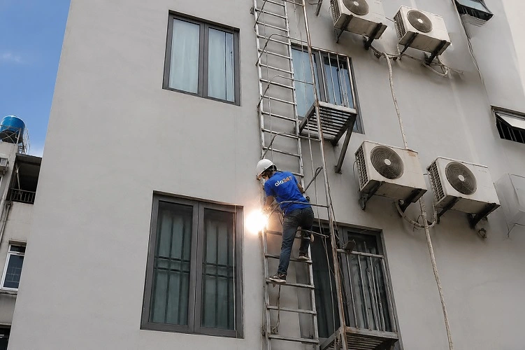 Alo247 Thi công cầu thang thoát hiểm PCCC ngoài trời