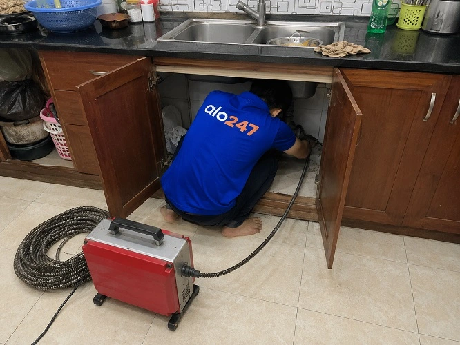 Thợ alo247 thông tắc bồn rửa bát chuyên nghiệp tại Hồng Hà