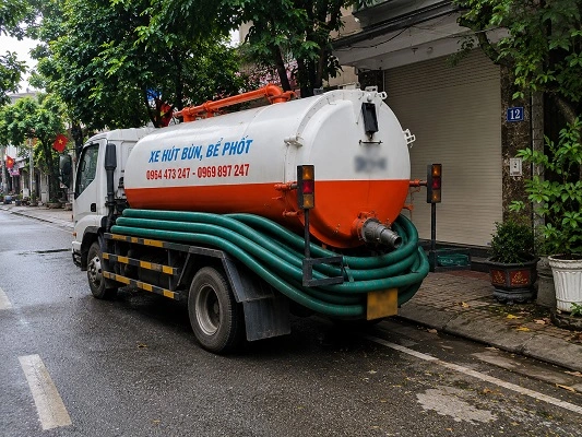 Xe bồn hút bể phốt chân không của alo247 tại Ô Diên