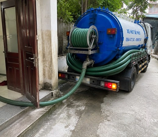 Xe bồn hút bể phốt chân không của alo247 tại Yên Xuân