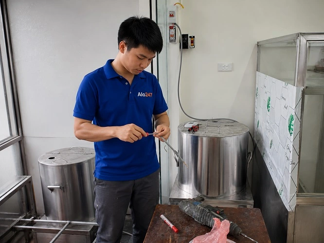 Thợ alo247 sửa điện tại Láng