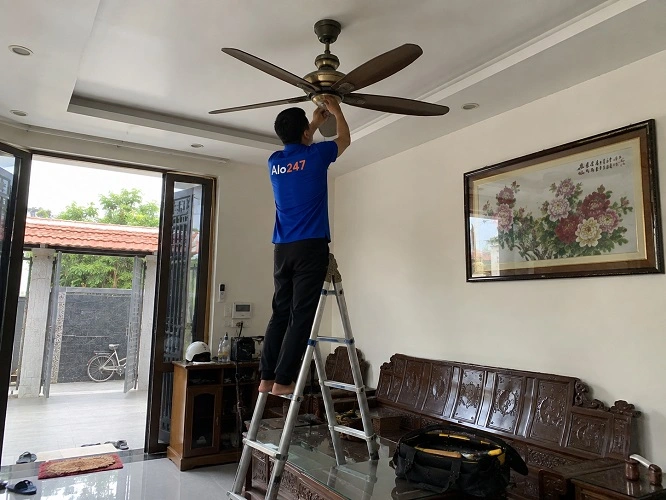 Thợ alo247 sửa quạt trần bị kêu to