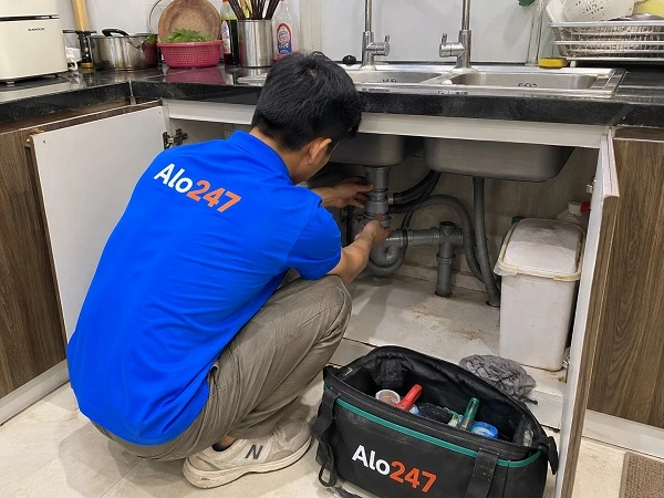 Alo247 dịch vụ sửa chữa đường ống nước tận nơi tại Việt Hưng