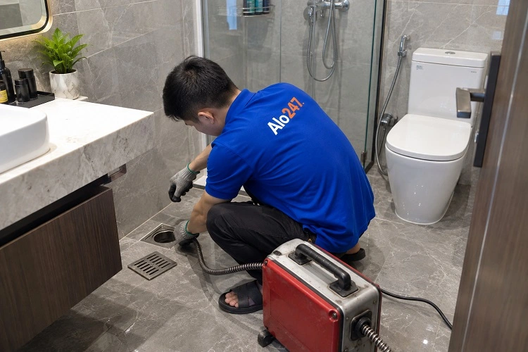 Dịch vụ vệ sinh đường ống thoát sàn chống tắc nghẽn Alo247