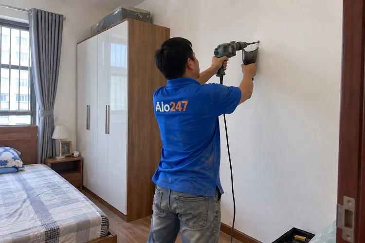 Alo247 dịch vụ khoan tường treo đồ
